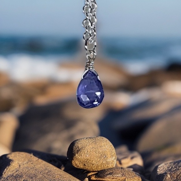 Genuine Tanzanite Pendant Necklace! - Picture 5 of 10
